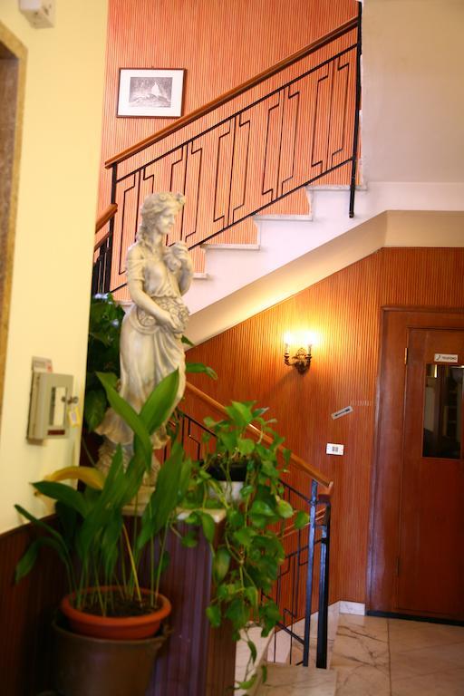 Hotel Eliseo ฟีอุจจี ภายนอก รูปภาพ