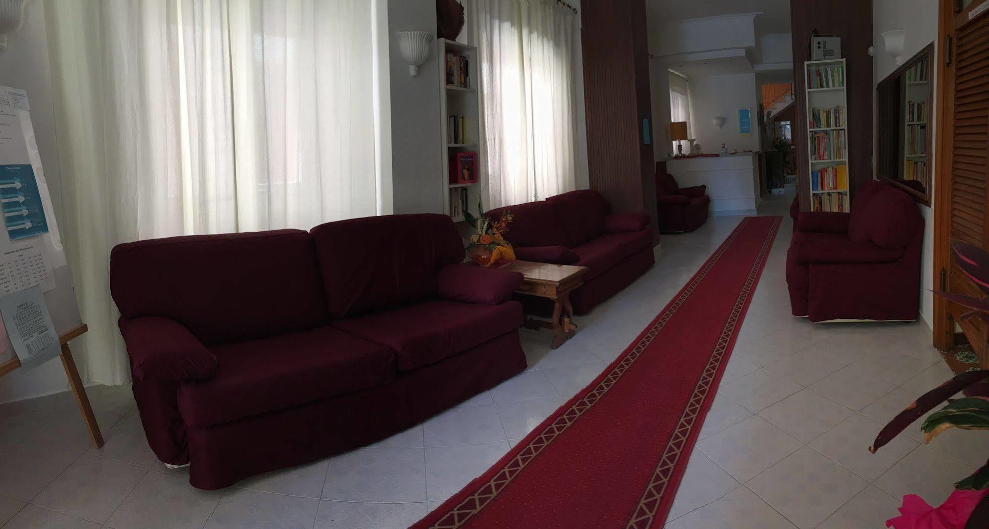 Hotel Eliseo ฟีอุจจี ภายนอก รูปภาพ