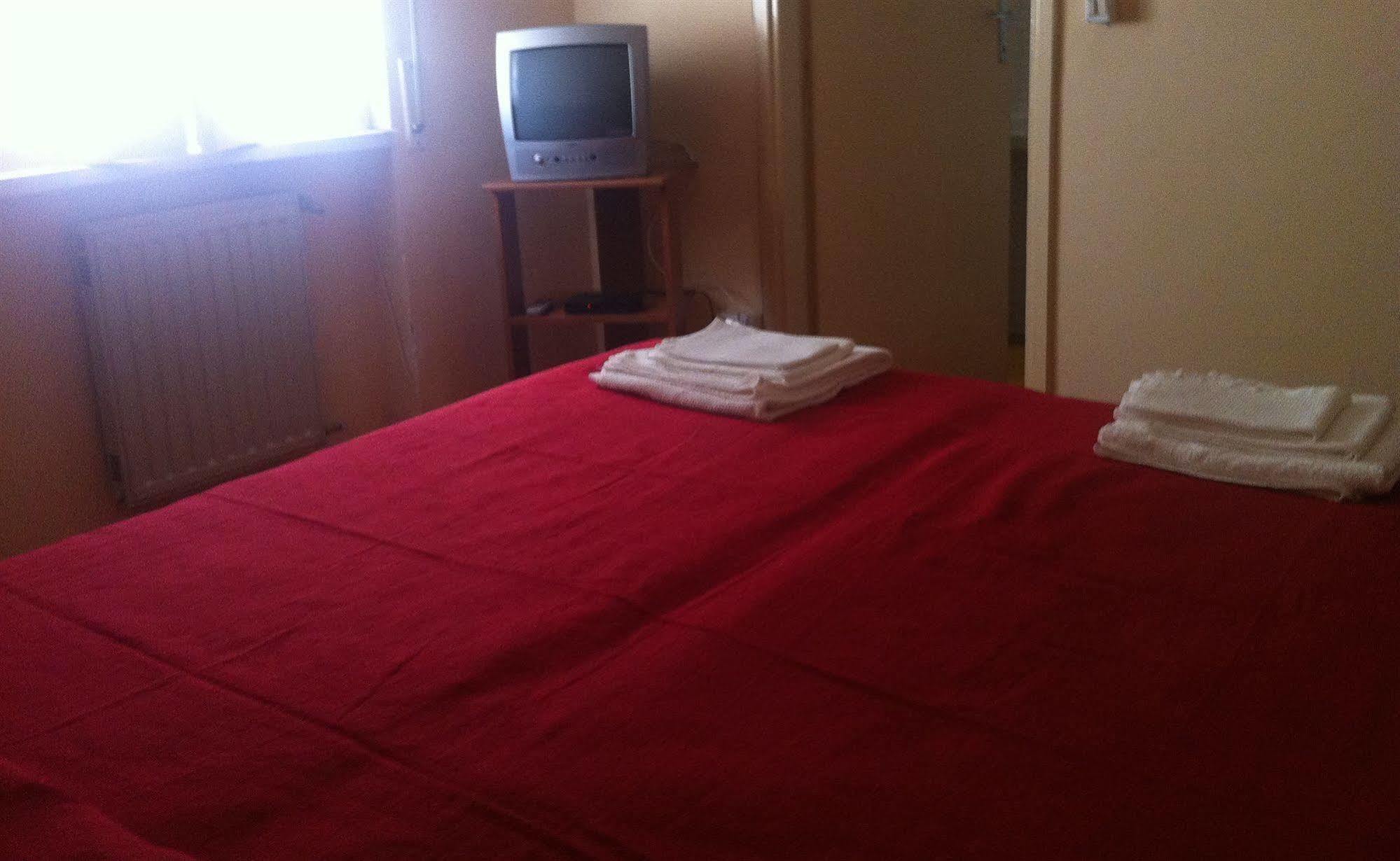 Hotel Eliseo ฟีอุจจี ภายนอก รูปภาพ